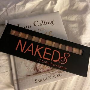 NAK 12-Color Eyeshadow Palette - Vibrant Gold and Brown Shades- LIKE NEW